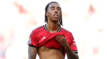 يقول بول سكولز إن على مانشستر يونايتد بيع ليني يورو وسبعة لاعبين آخرين من الفريق في نافذة الانتقالات الصيفية.